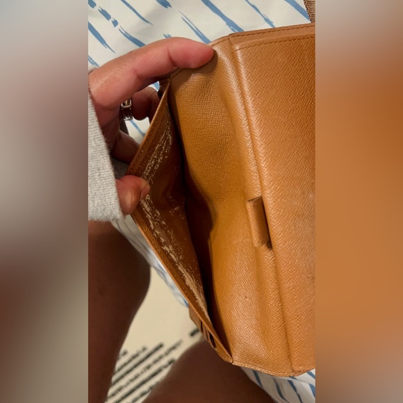 Authentic Louis Vuitton Sarah Wallet - Picture 7 of 16